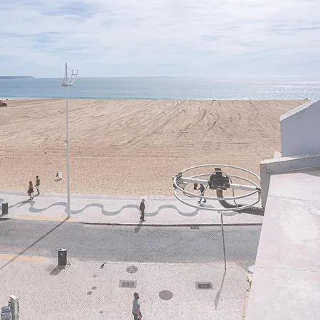 T2 Duplex Coral House شقة *